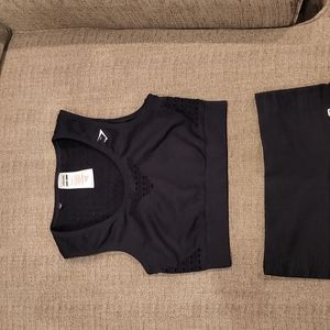 Size medium Gymshark leggings and bra set